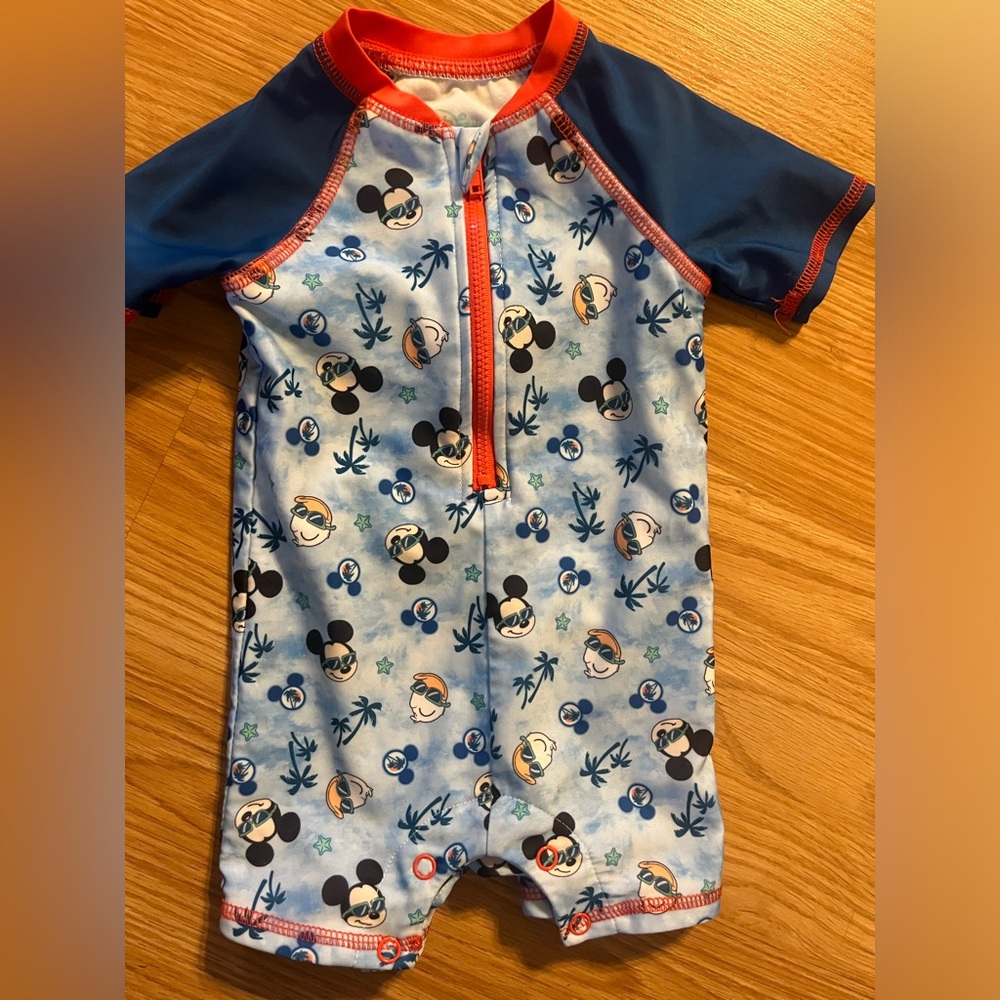 Disney baby one‎ piece rash guard swim suit size 6/9 months